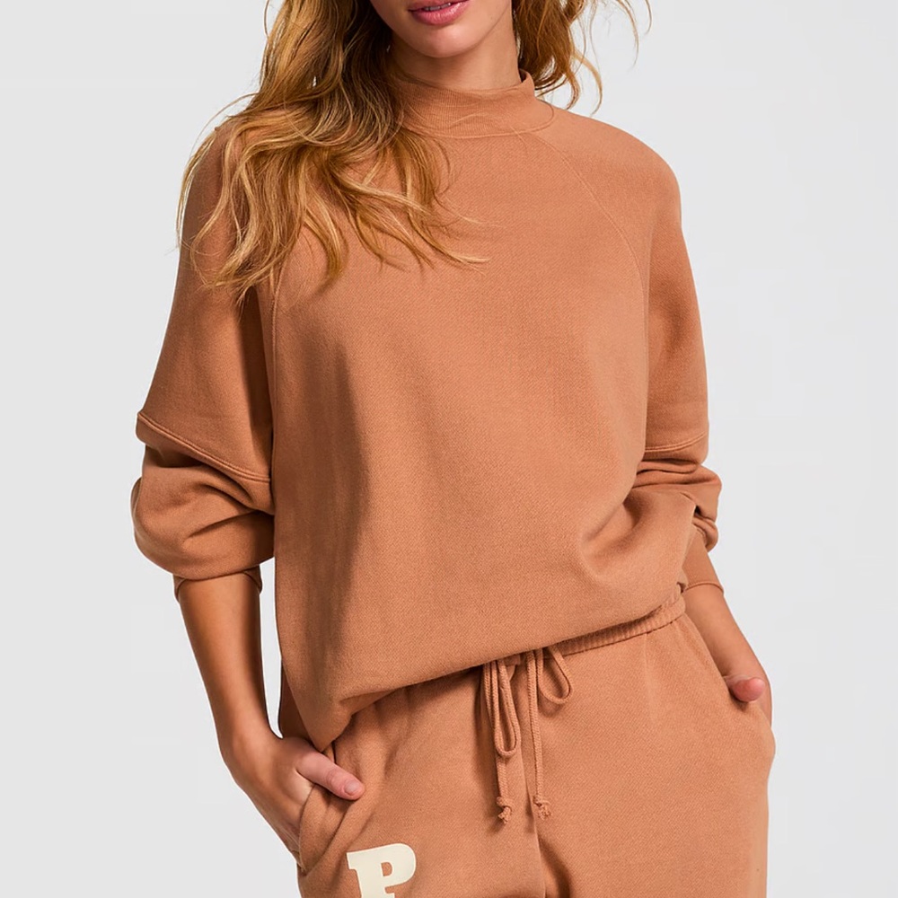 NWT PINK
IVY FLEECE MOCK-NECK SWEATSHIRT